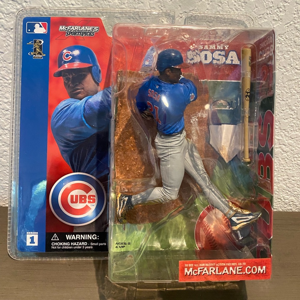 Samy Sosa Figurine / Collectable / MLB / Chicago Cubs / Baseball